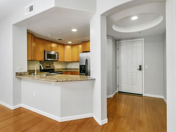 700 S Abel St 411, Milpitas CA 95035