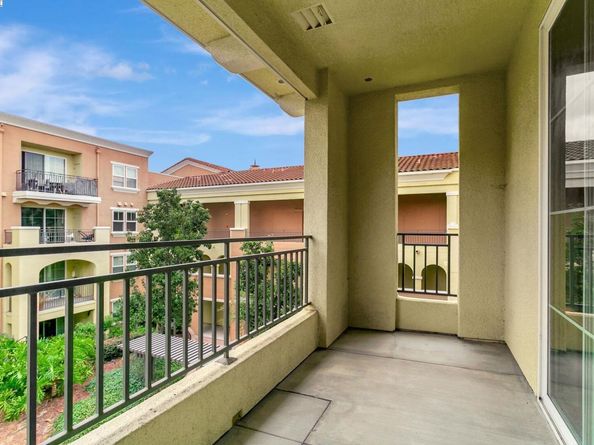700 S Abel St 411, Milpitas CA 95035