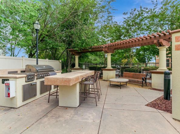 700 S Abel St 411, Milpitas CA 95035