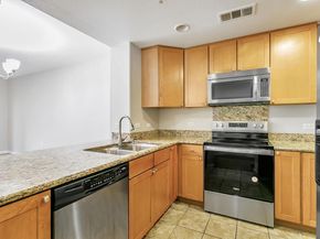 700 S Abel St 411, Milpitas CA 95035