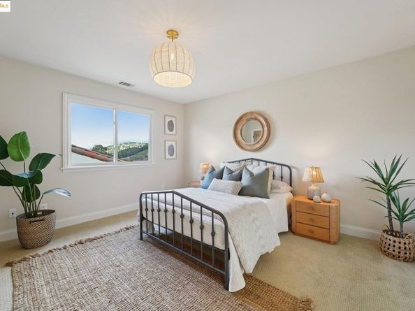 4914 Proctor Ave, Oakland CA 94618