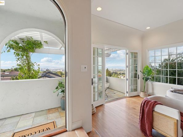 4914 Proctor Ave, Oakland CA 94618
