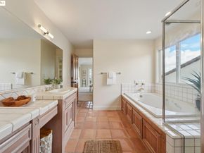 4914 Proctor Ave, Oakland CA 94618