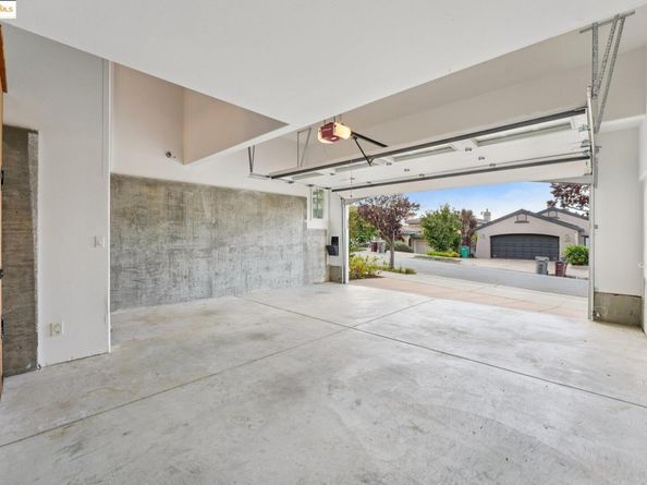 4914 Proctor Ave, Oakland CA 94618