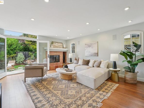 4914 Proctor Ave, Oakland CA 94618