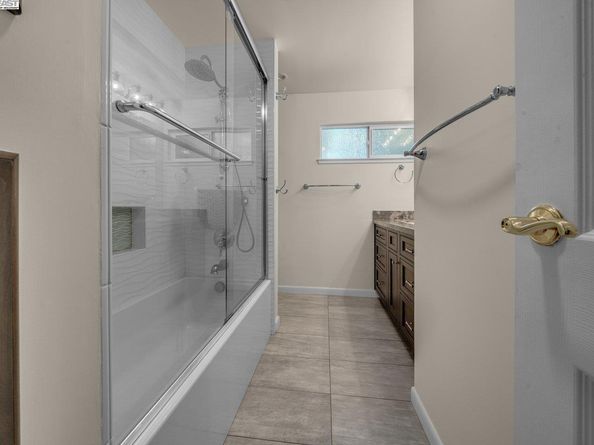 1876 Lynwood Dr, Concord CA 94519