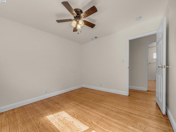 1876 Lynwood Dr, Concord CA 94519