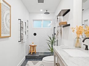 6931 Pinehaven Road, Oakland CA 94611