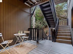 6931 Pinehaven Road, Oakland CA 94611