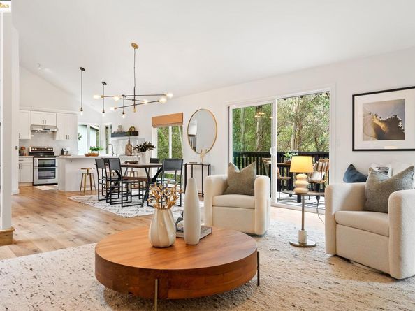 6931 Pinehaven Road, Oakland CA 94611