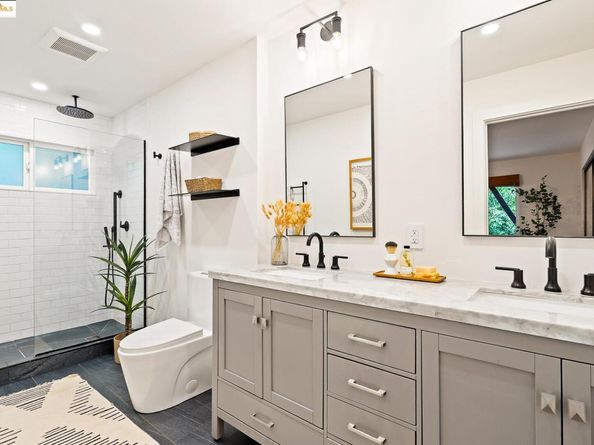 6931 Pinehaven Road, Oakland CA 94611