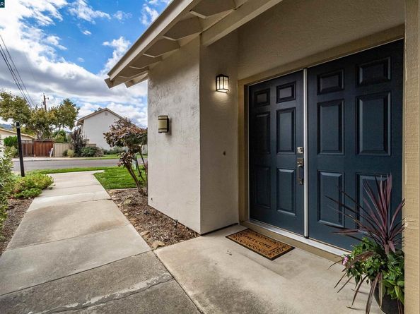 4839 Boxer Blvd, Concord CA 94521