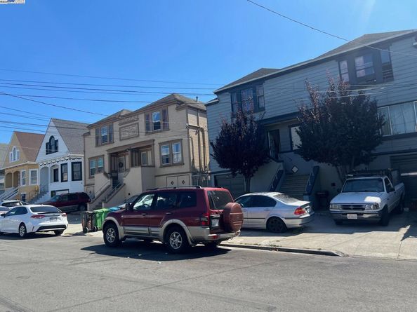 1773-1775 Mckinnon Ave, San Francisco CA 94124