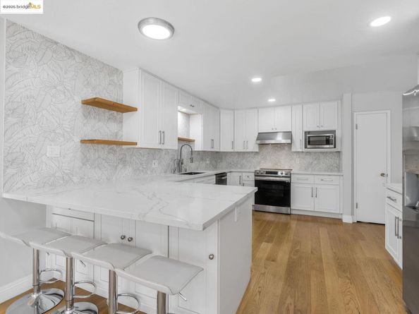2209 Otis Dr L, Alameda CA 94501