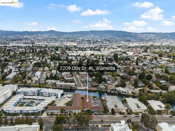2209 Otis Dr L, Alameda CA 94501