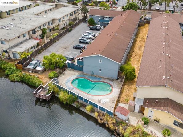 2209 Otis Dr L, Alameda CA 94501