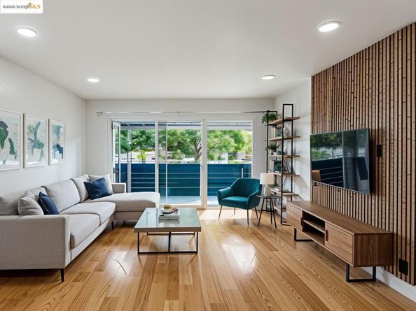 2209 Otis Dr L, Alameda CA 94501