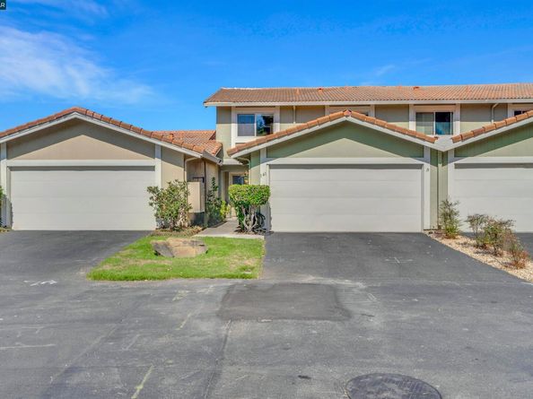 141 Mountain Valley St, Oakland CA 94605