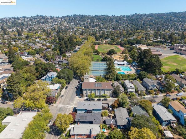 1626 Hopkins St, Berkeley CA 94707