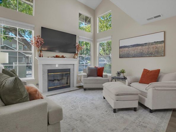 235 Pebblecreek Ct, Martinez CA 94553