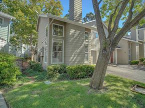 235 Pebblecreek Ct, Martinez CA 94553