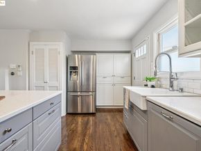 4170 Emerald St 4, Oakland CA 94609