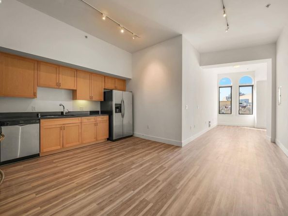 1755 Broadway 56, Oakland CA 94612