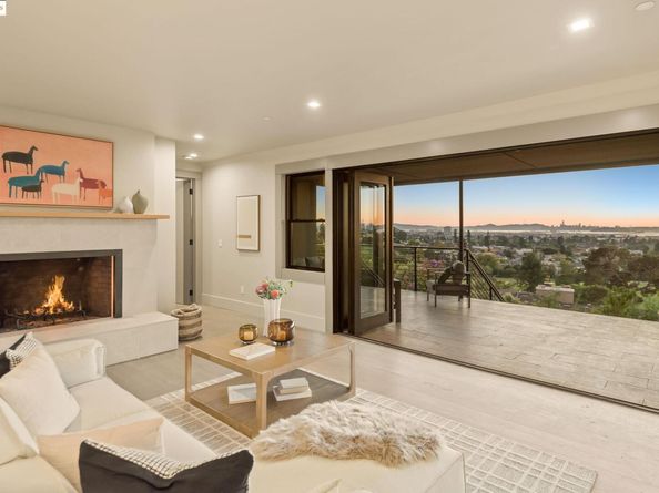 5737 Country Club Dr, Oakland CA 94618