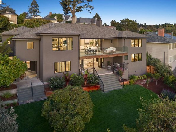 5737 Country Club Dr, Oakland CA 94618