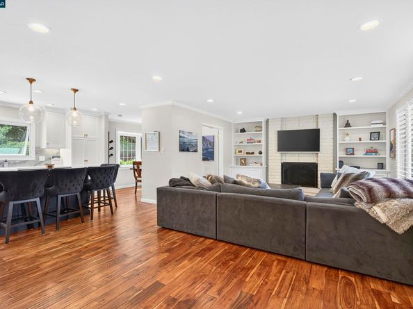 1276 Rimer Dr, Moraga CA 94556