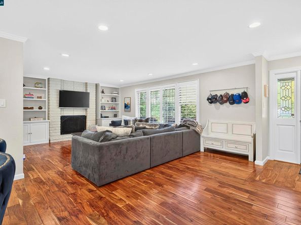 1276 Rimer Dr, Moraga CA 94556