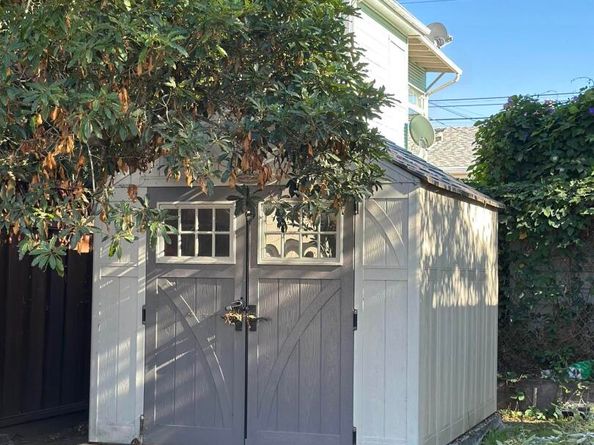 2816 Viola St, Oakland CA 94619