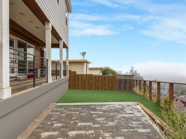 487 Manor Dr, Pacifica CA 94044