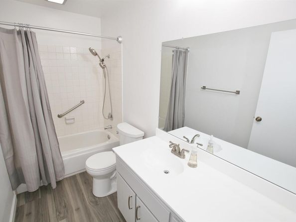 1302 New Hampshire Dr, Concord CA 94521