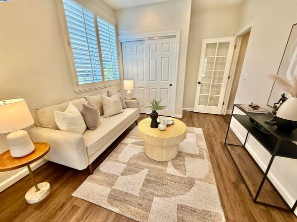 1164 Lexington Way, Livermore CA 94550