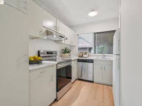 2601 College Ave 205, Berkeley CA 94704