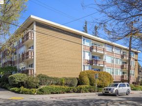 2601 College Ave 205, Berkeley CA 94704