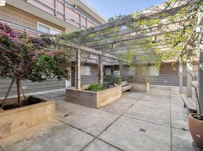 2601 College Ave 205, Berkeley CA 94704