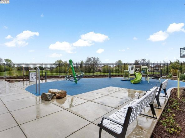 403 Industrial Parkway, Hayward CA 94544