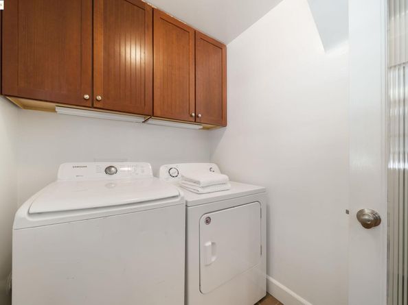 6314 Broadway Ter, Oakland CA 94618