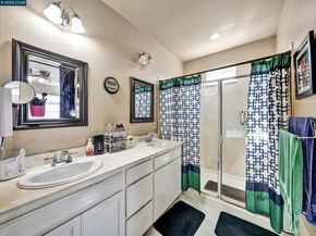 750 Summer Ln, Richmond CA 94806