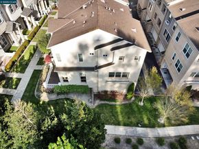 750 Summer Ln, Richmond CA 94806