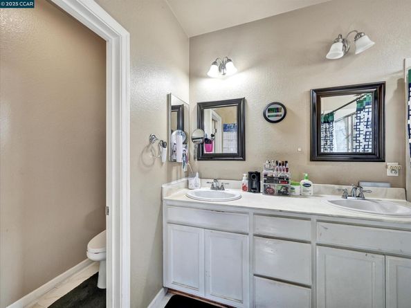 750 Summer Ln, Richmond CA 94806
