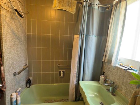218 Macdonald Ave, Daly City CA 94014