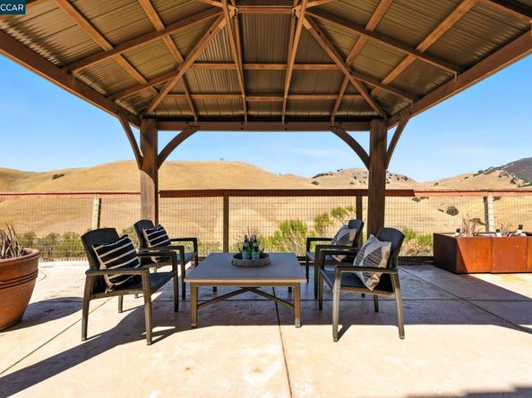 1023 Pebble Beach Dr, Clayton CA 94517
