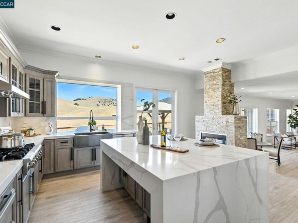 1023 Pebble Beach Dr, Clayton CA 94517