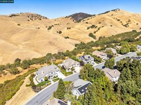 1023 Pebble Beach Dr, Clayton CA 94517