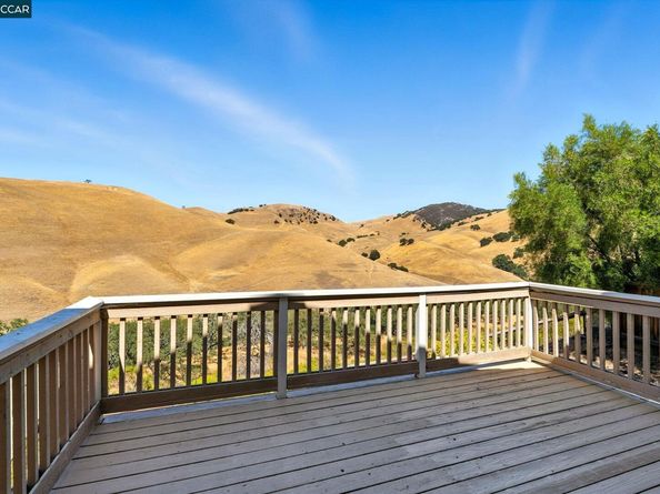 1023 Pebble Beach Dr, Clayton CA 94517