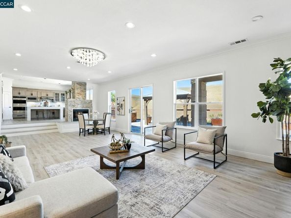 1023 Pebble Beach Dr, Clayton CA 94517