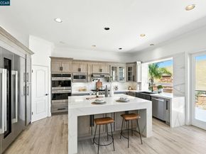 1023 Pebble Beach Dr, Clayton CA 94517